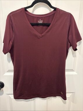 Tommy Copper Women’s V-Neck Short Sleeve Tee — Maroon